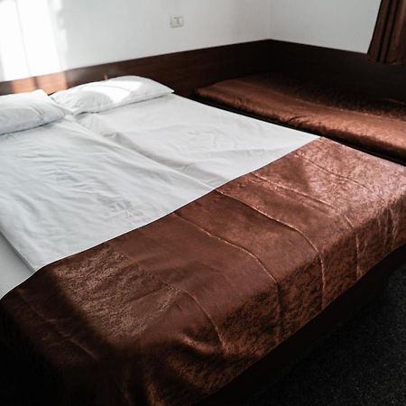 Casa Gorjeneasca Ξενοδοχείο Târgu Jiu Εξωτερικό φωτογραφία