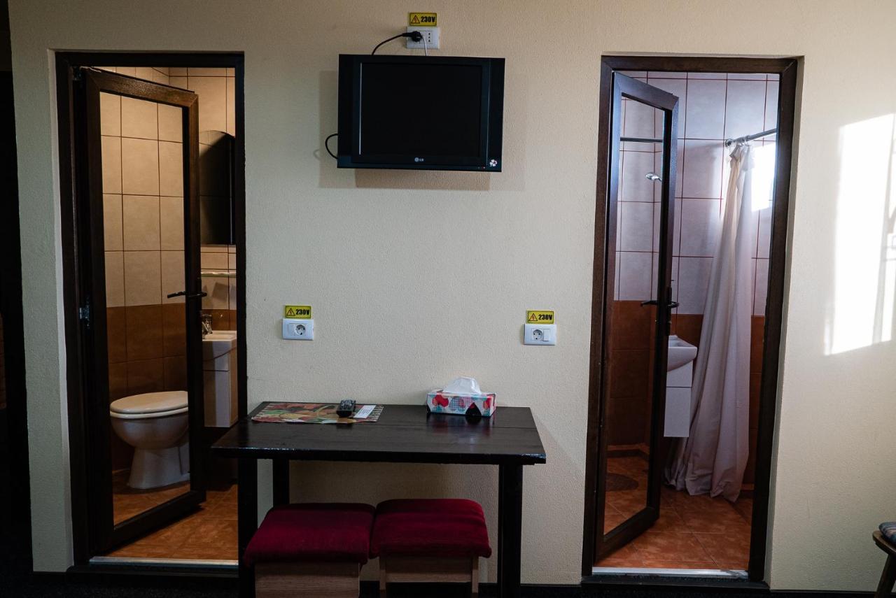 Casa Gorjeneasca Ξενοδοχείο Târgu Jiu Εξωτερικό φωτογραφία